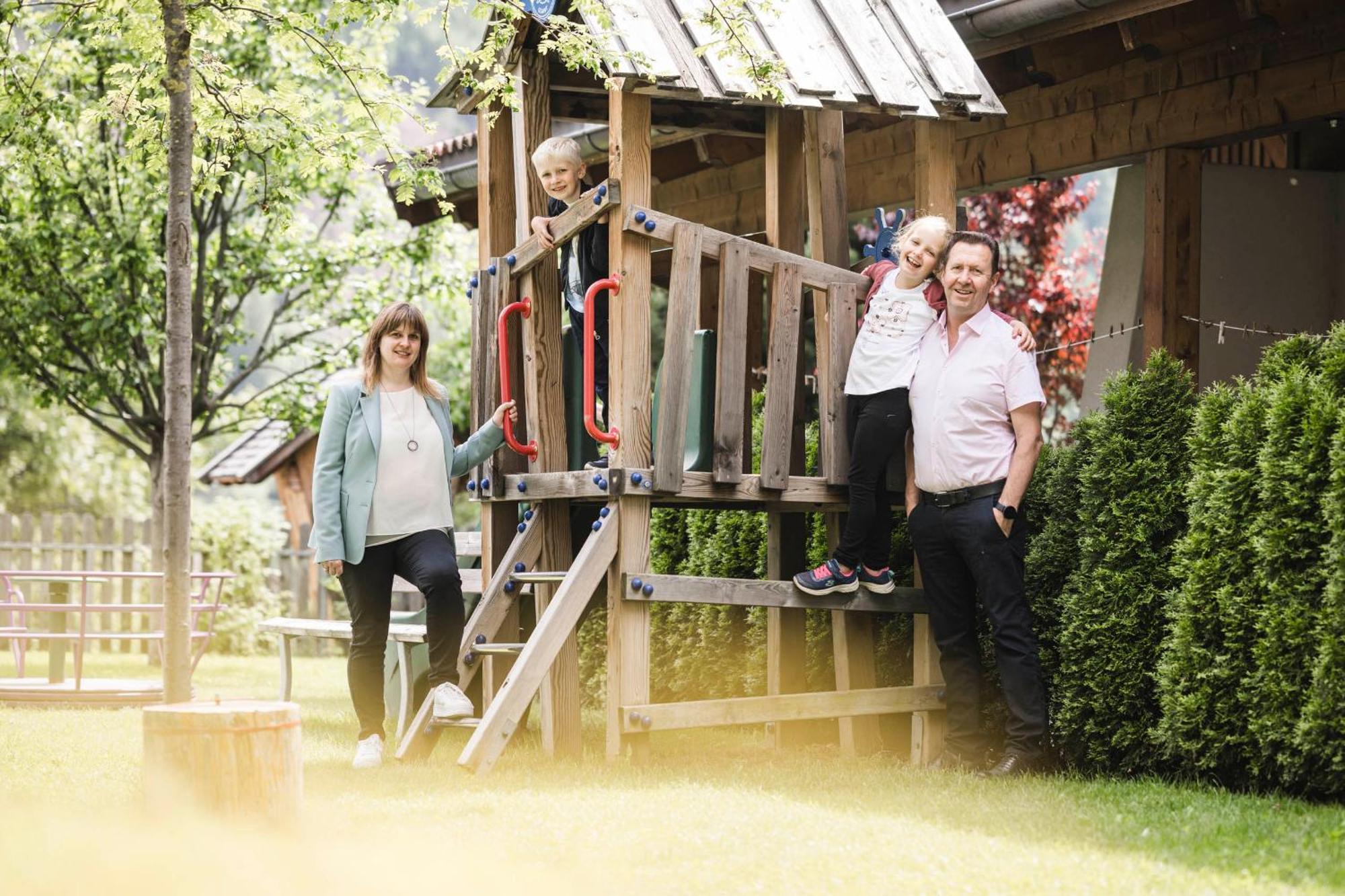 Familienhotel Viktoria Ultimo Exteriör bild