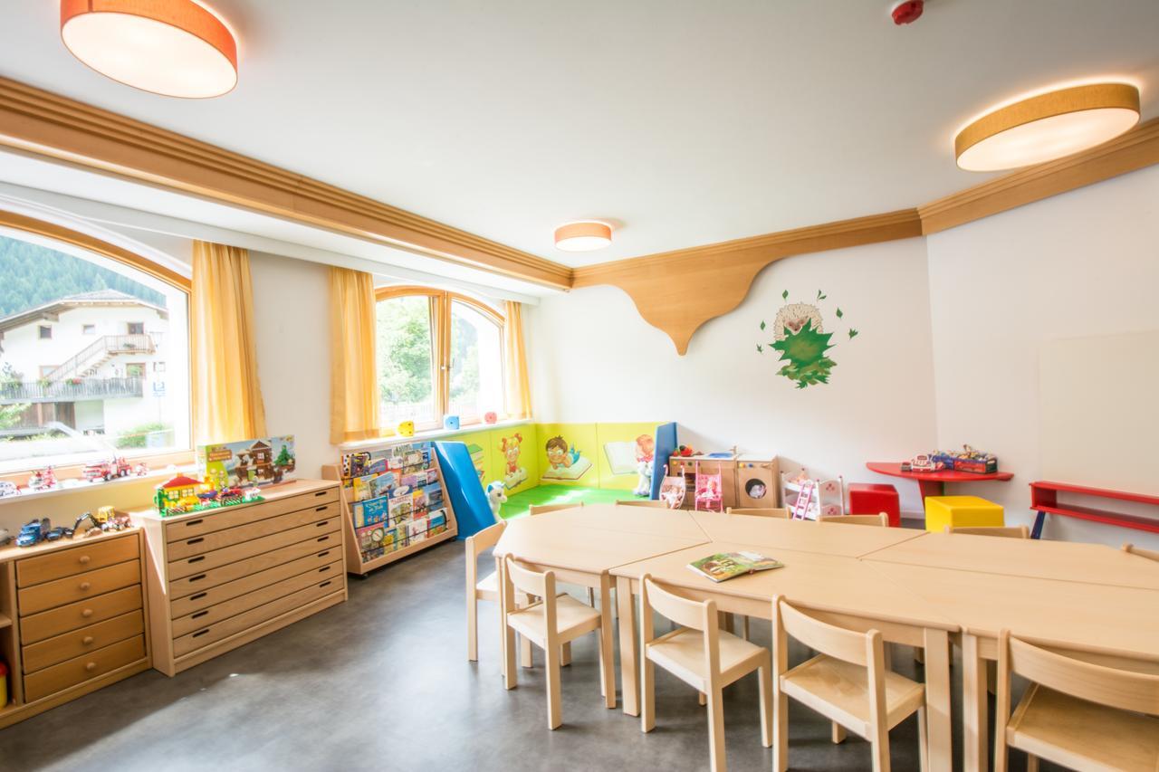 Familienhotel Viktoria Ultimo Exteriör bild