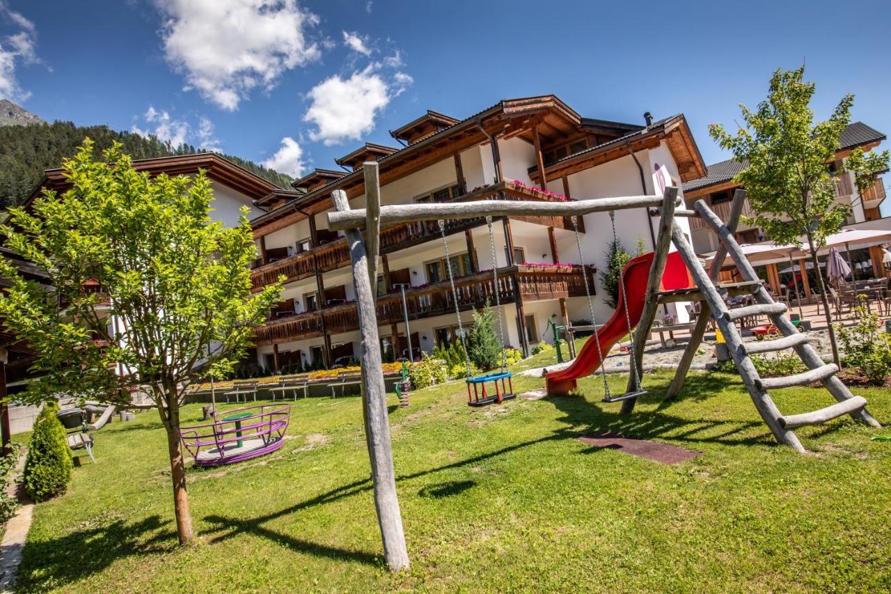 Familienhotel Viktoria Ultimo Exteriör bild