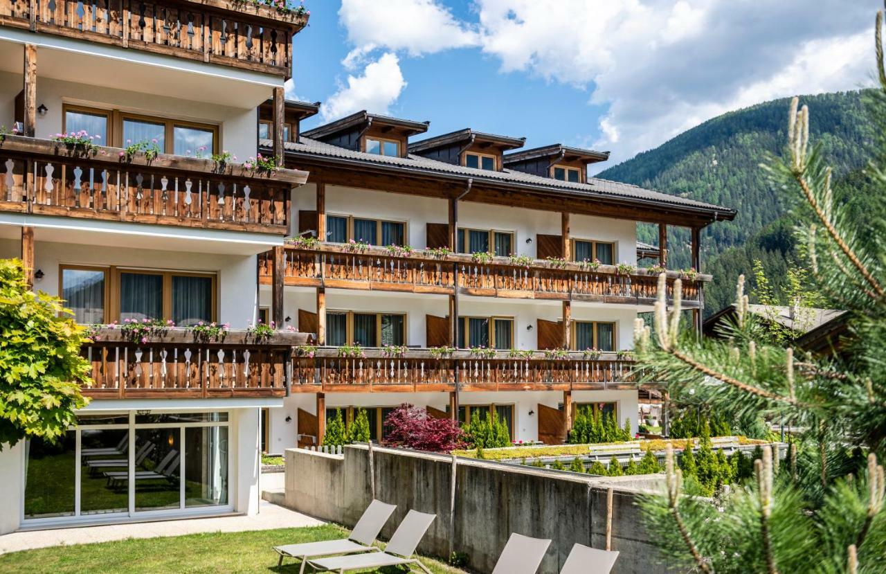 Familienhotel Viktoria Ultimo Exteriör bild
