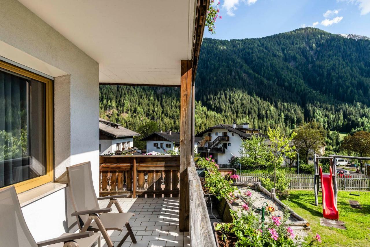 Familienhotel Viktoria Ultimo Exteriör bild