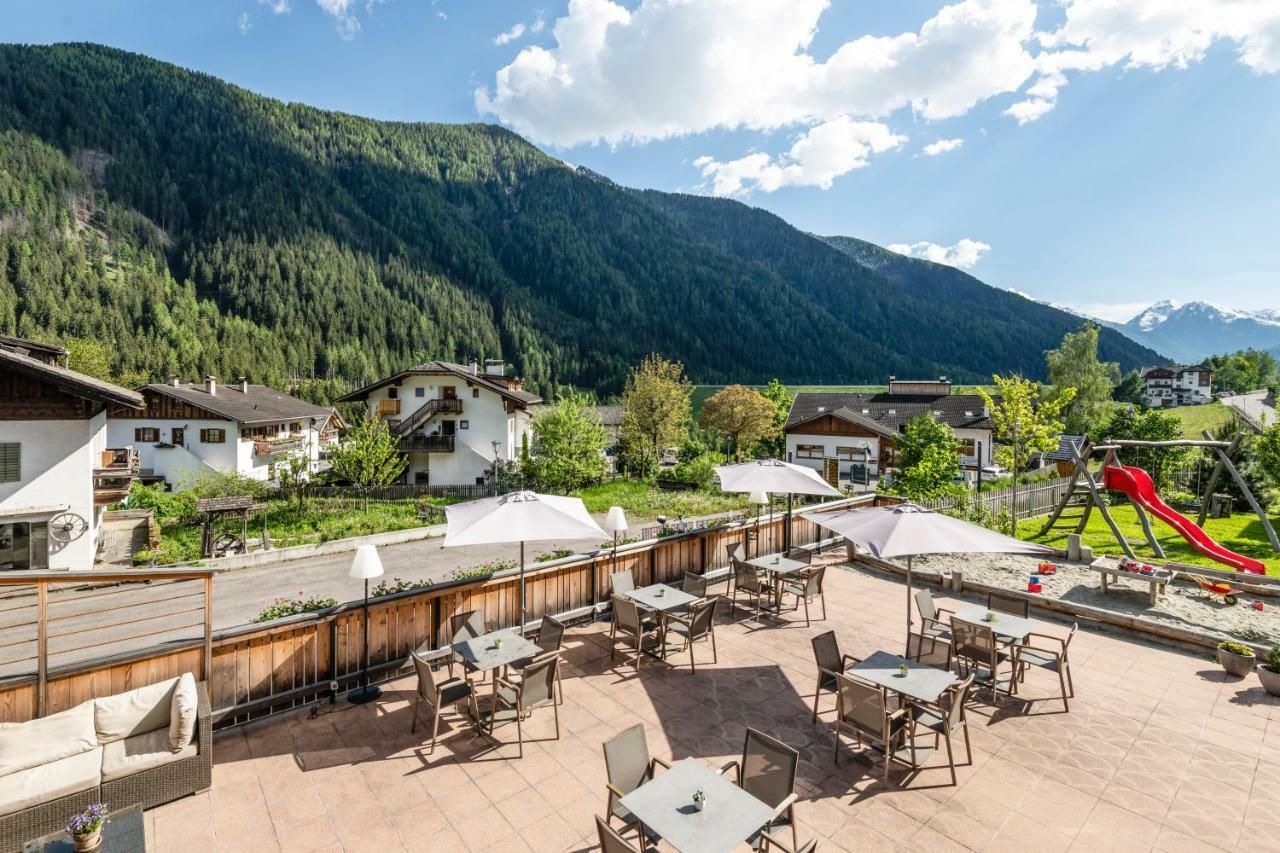 Familienhotel Viktoria Ultimo Exteriör bild