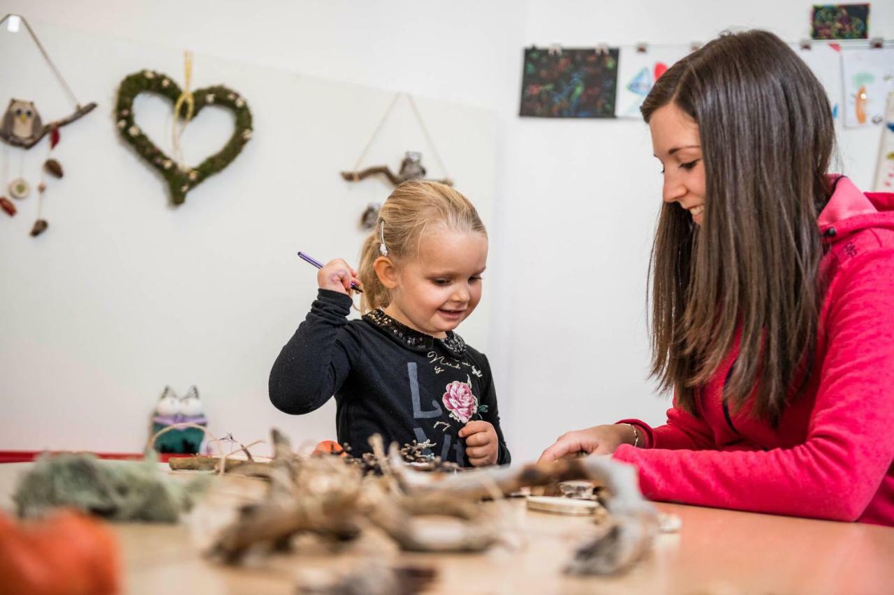 Familienhotel Viktoria Ultimo Exteriör bild